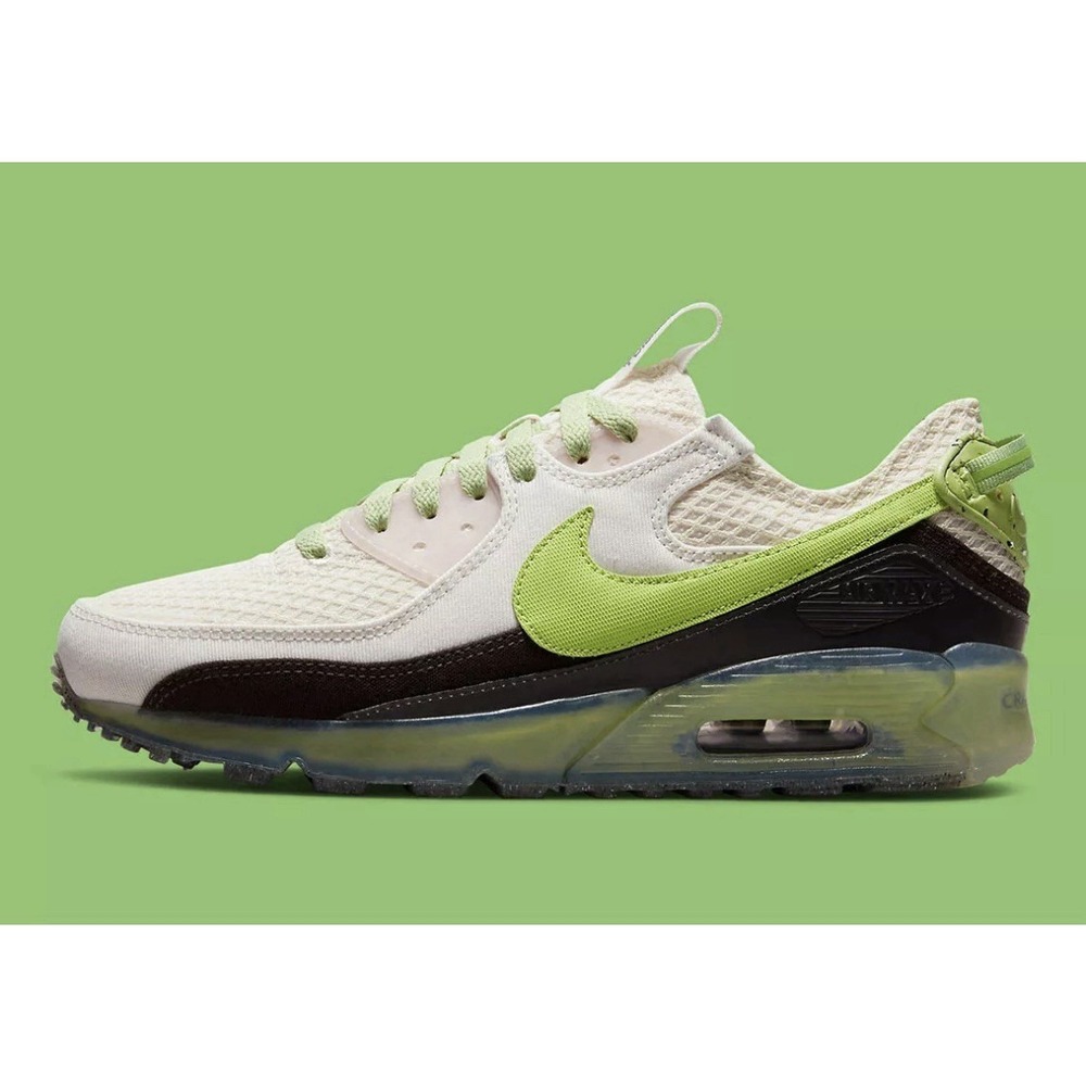 Nike Air Max 90 Terrascape Vivid Green New DM0033-001 Mens Size 11.5 - Picture 2 of 10